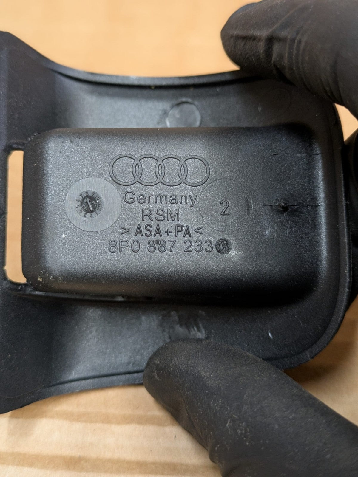 2011 Audi A3 S Line Isofix Seat Cover Trims  | 8P0887233