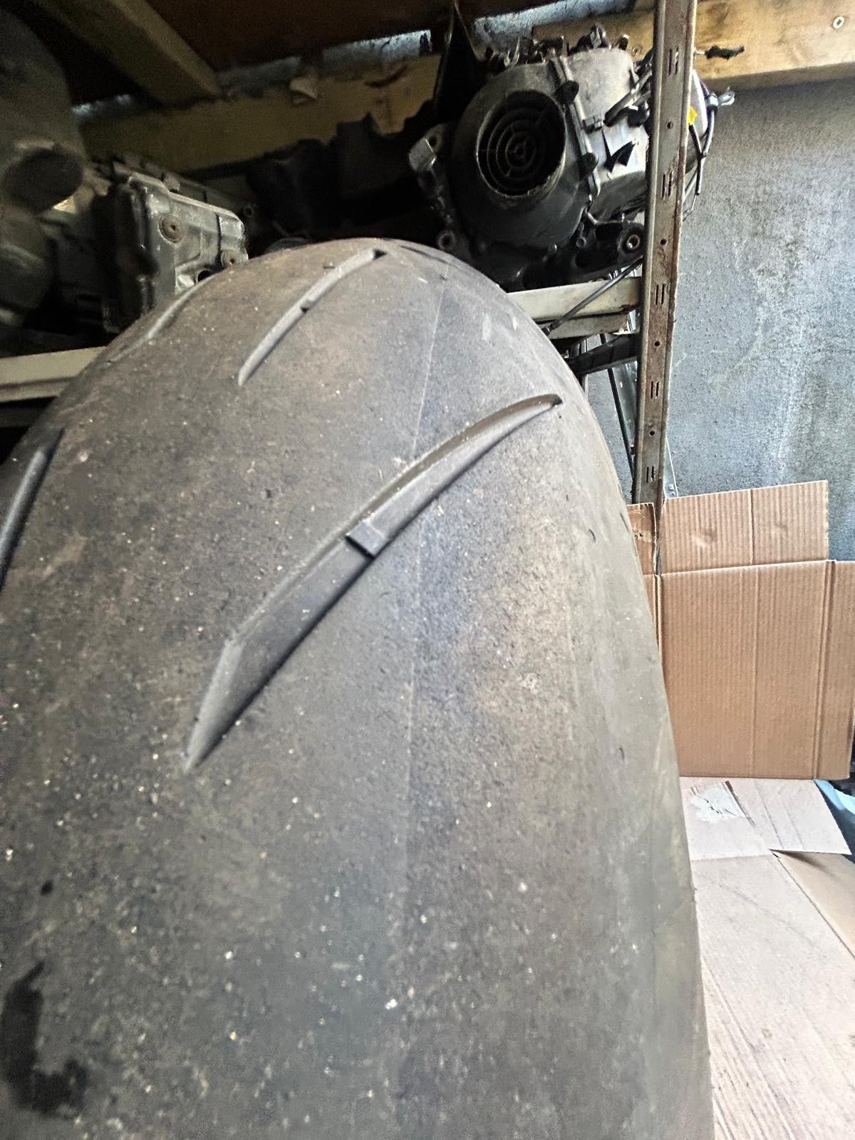 Pirelli Diablo Rosso 4 Corsa Tyre 200/60/17