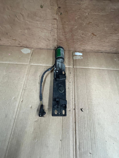 Bosch BMW 7 Series E38 Boot / Trunk Lid Lock Motor | 0390201300