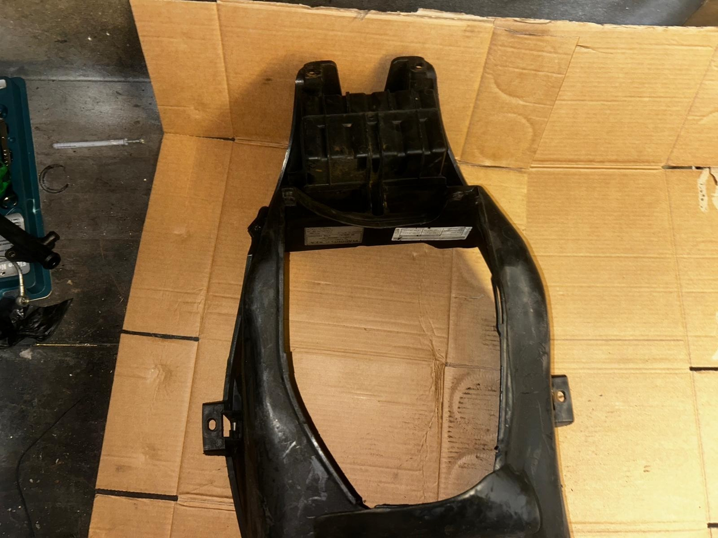 2012 Piaggio MP3 300 Yourban Seat Bucket | DIS657386
