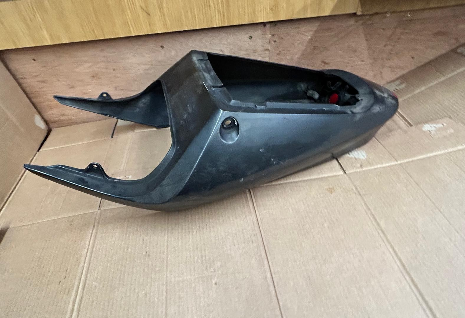Honda CBR 900 Fireblade / CBR929RR Rear Tail Fairing | 77211-MCJA-0000