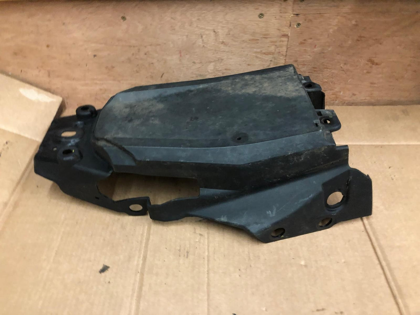 2019 KTM Duke 125 Front Under Tray | JP181002