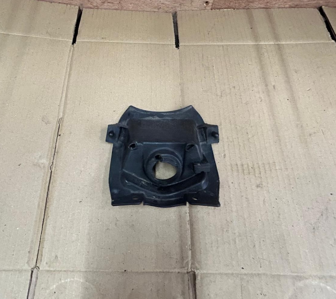 2018 Suzuki GSX-R125R/RX Center Fuel Tank Cover | 44291-23K00