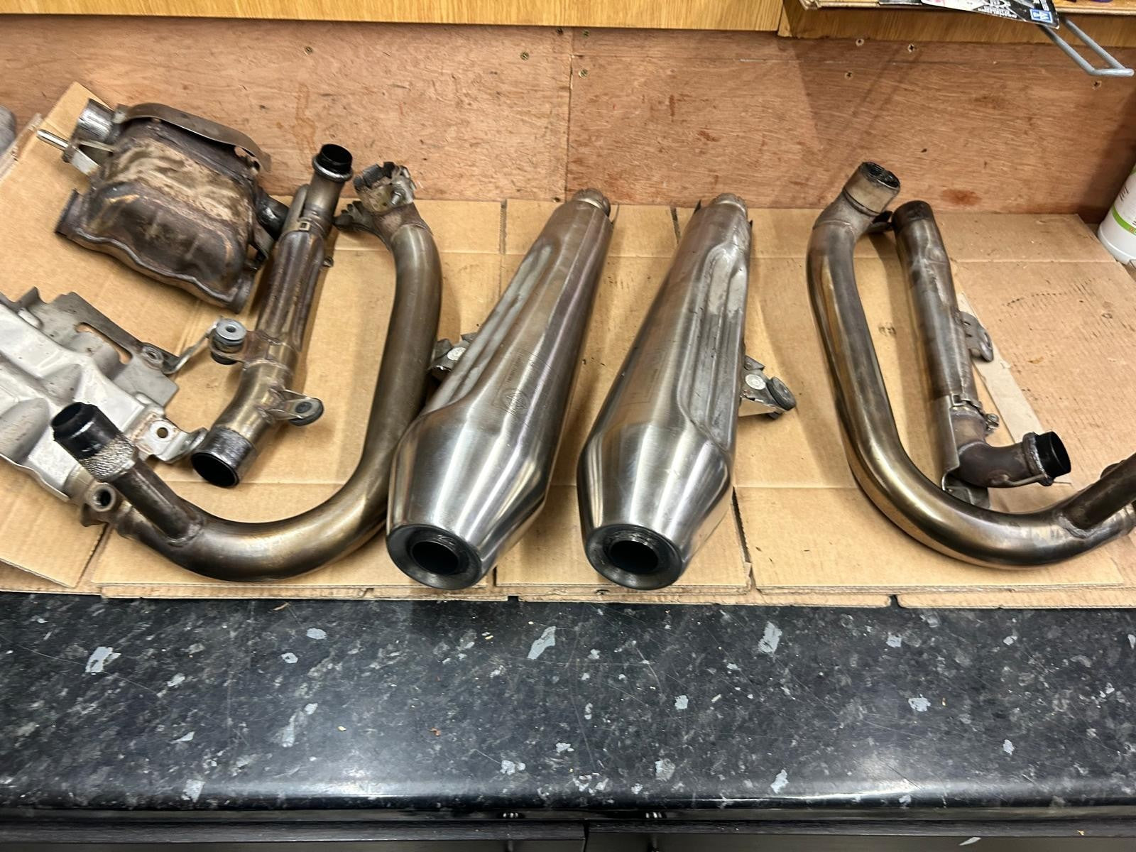 2016 Triumph Thruxton Complete Exhaust System | 2203872