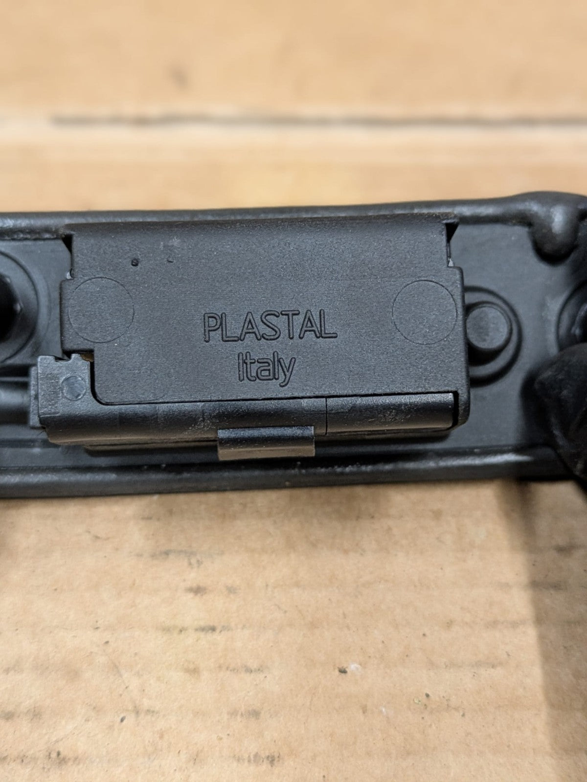 2011 Audi A3 S Line Boot Handle / Number Plate Light Trim | 8P48275743FZ