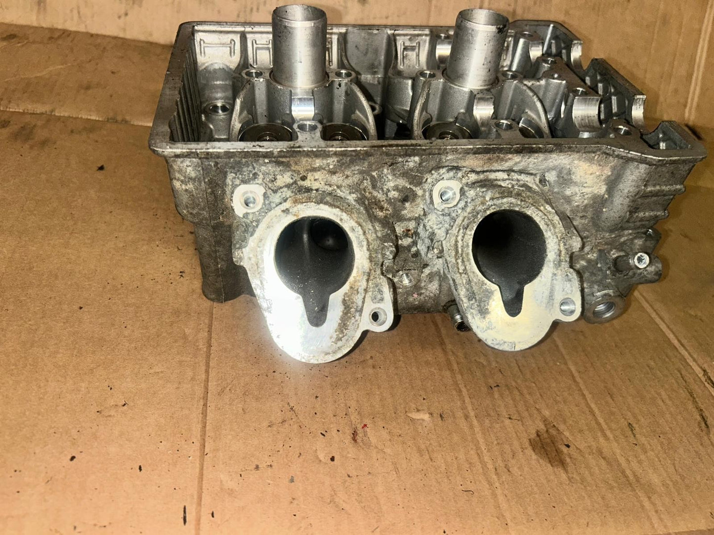 BMW C650GT Cylinder Head | 7729534 16443610