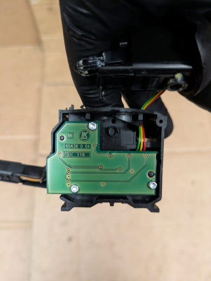 2011 Audi A3 S Line Front Windscreen Wiper Unit | 8P0953519E