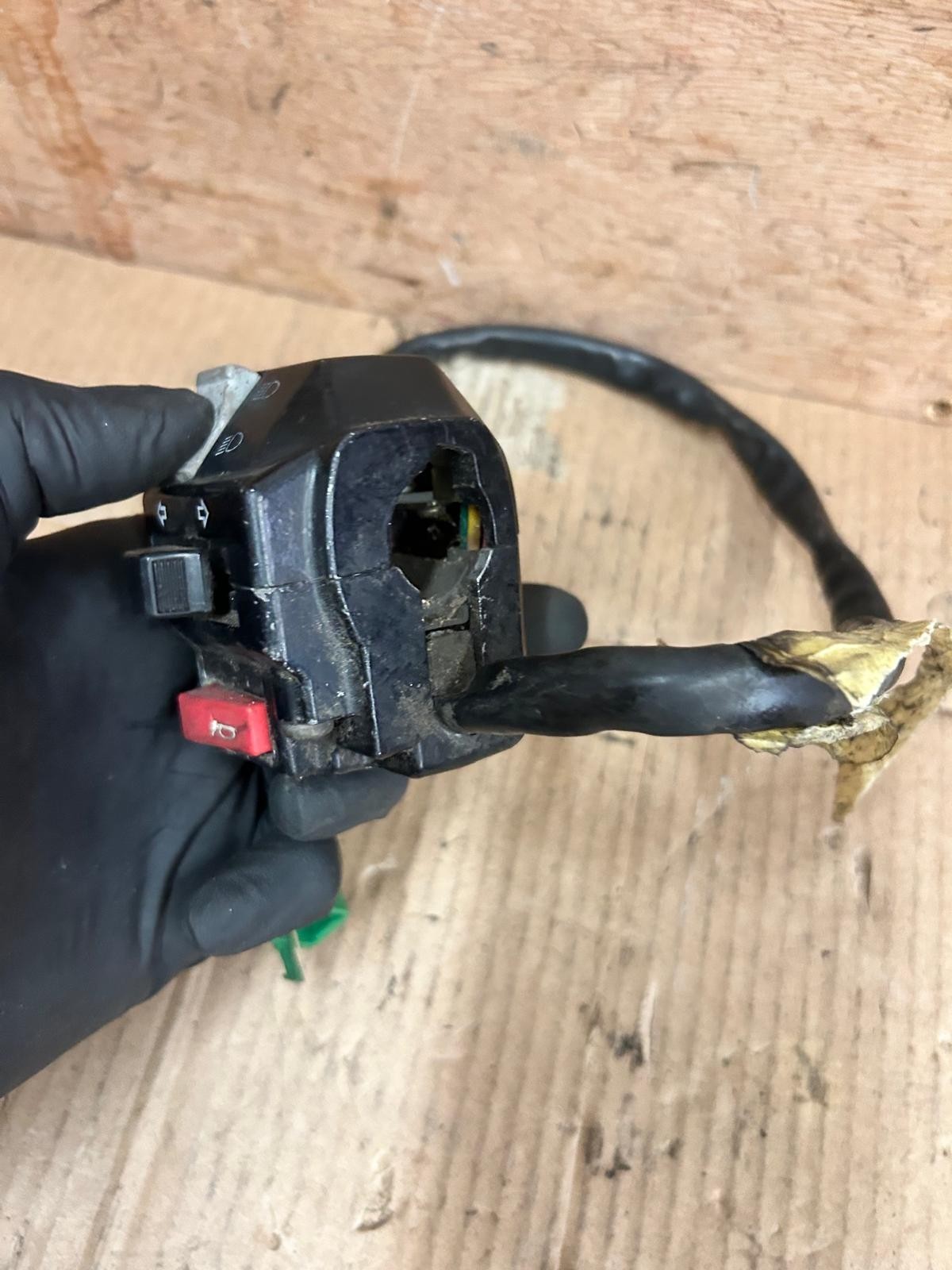Yamaha Virago Left Side Handlebar Switch
