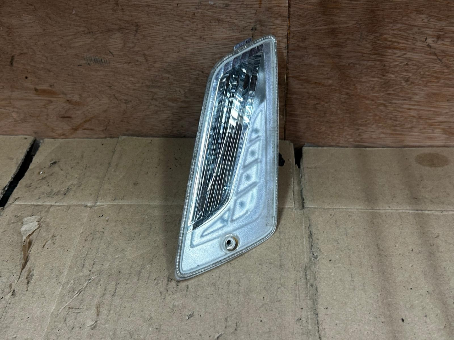 2016 - 2017 Vespa GTS 125/150/300 Front Left Indicator | 1D000476