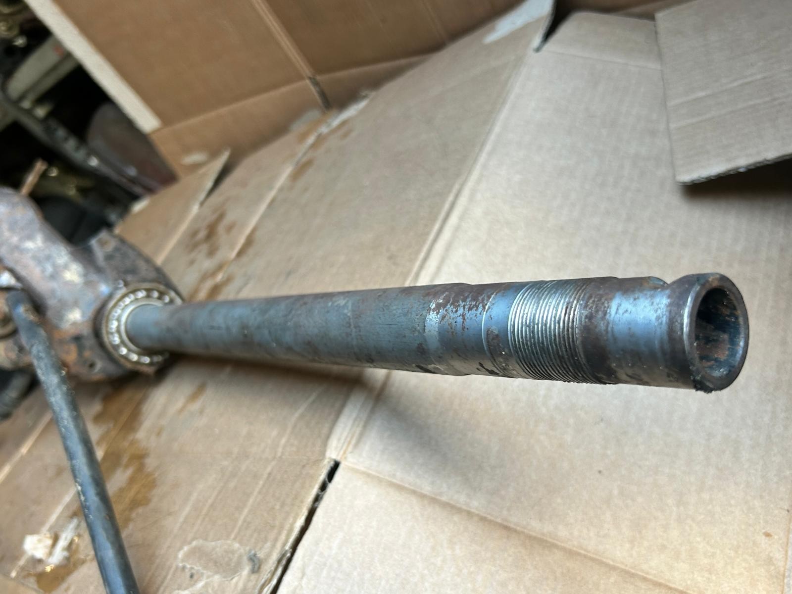 Vespa LX 50 / 125 Fork without Brake Caliper