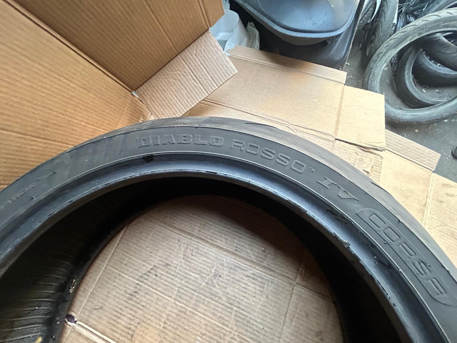 Pirelli Diablo Rosso 4 Corsa Tyre 180/55/17