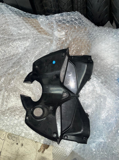 OEM Suzuki Upper Leg Shield Panel Cover | 92111-40J00-291