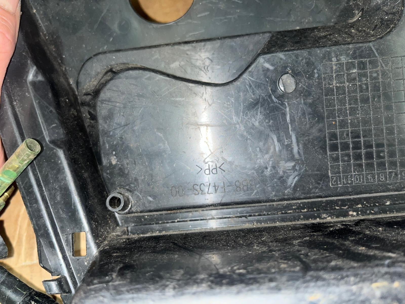 2016 Yamaha Tricity Under Seat Box Cover | BB8-F473S-00