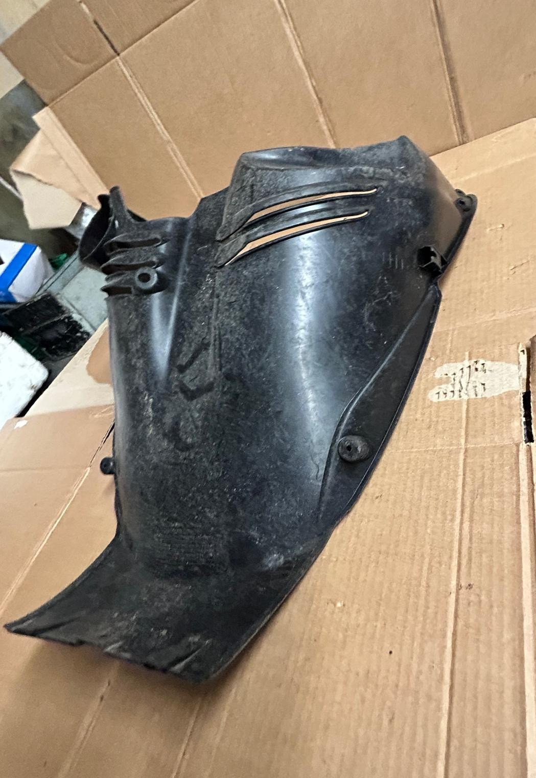 2012 - 2013 Honda WW125 PCX150 Front Lower Cover | 64520-KWN-7100