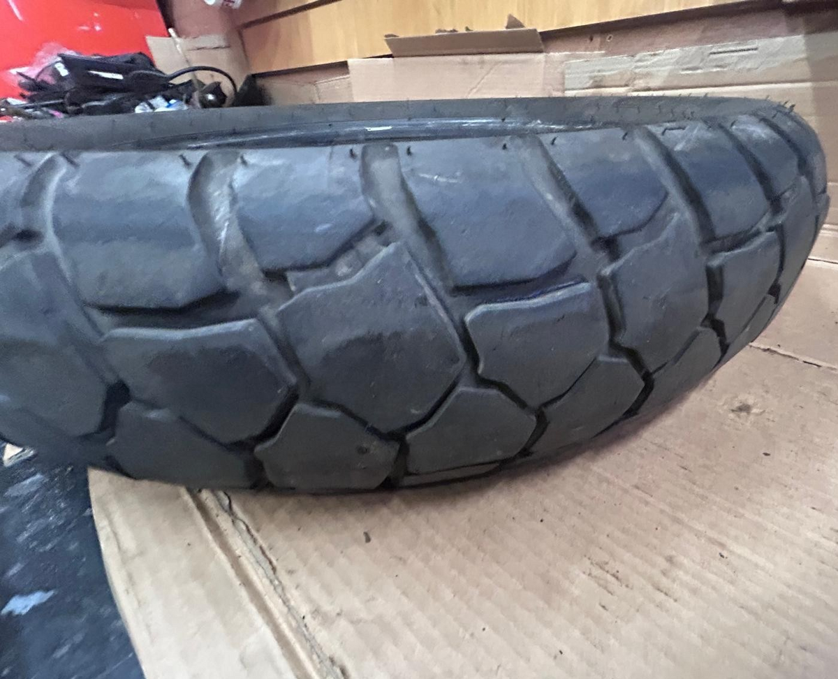 Michelin Anakee Adventure Motorcycle Tyre 140/80/17