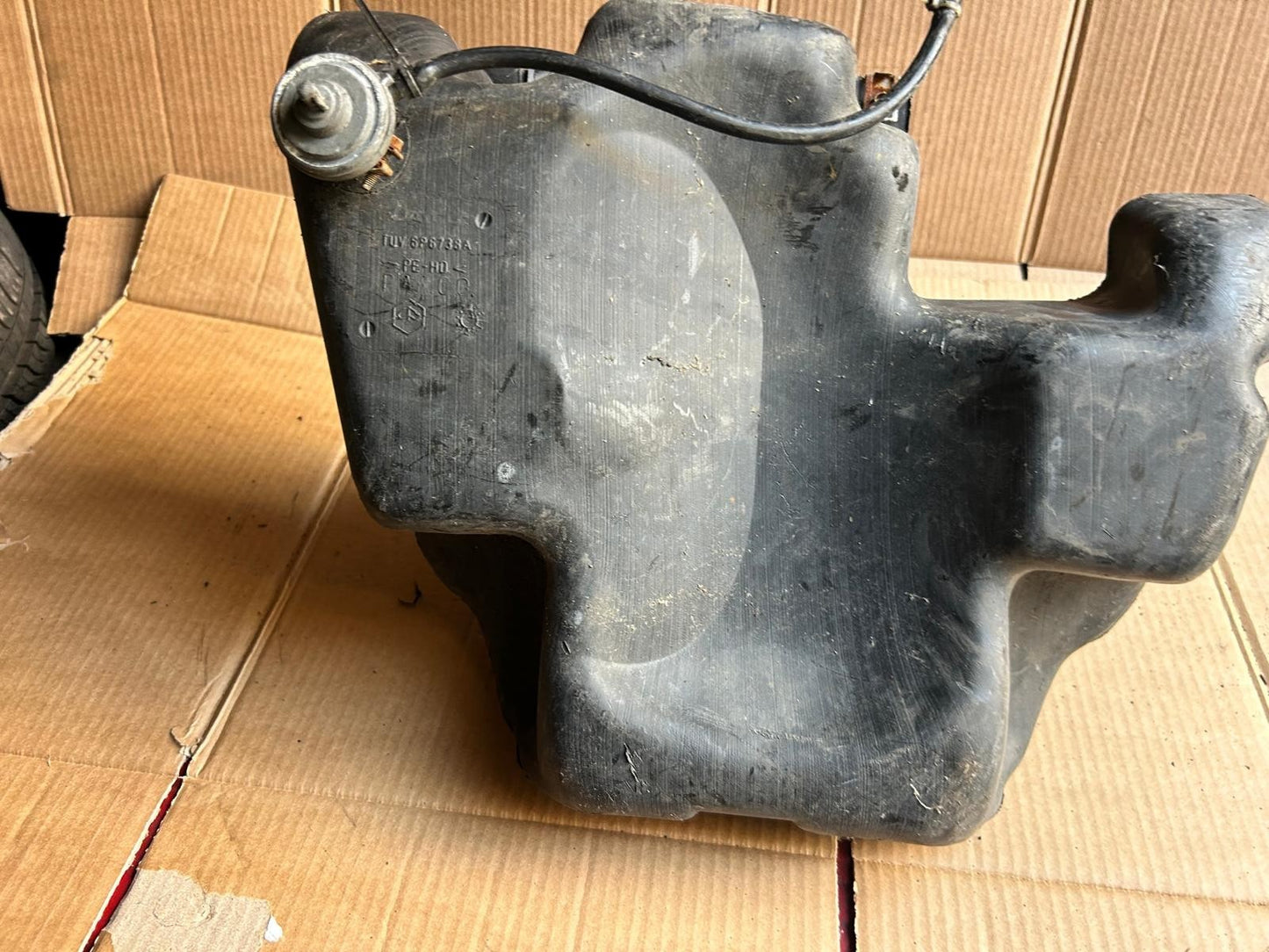 Vespa LX 50 Petrol Tank | 6P6738A