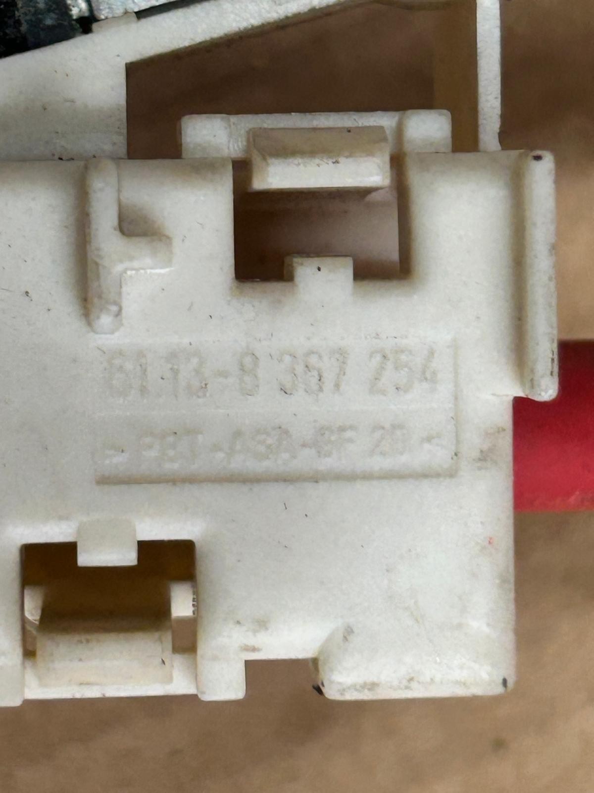Genuine BMW 7 Series E38 Fuse Module | 61138367254