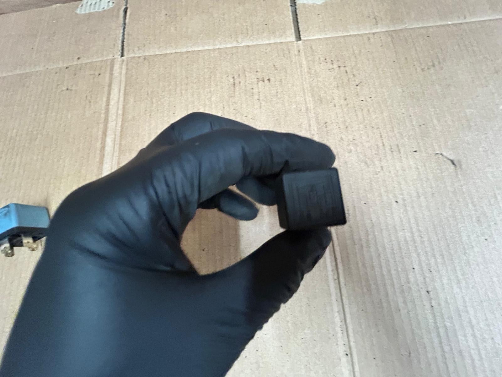 1885 - 1995 BMW K75s Relay | 14595743