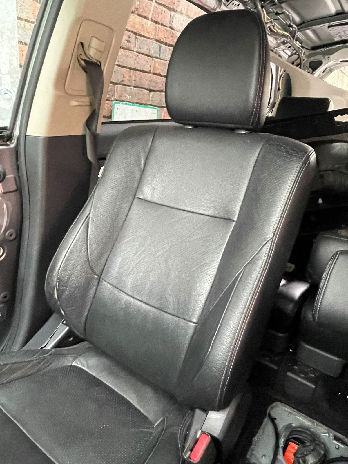 2014 Mitsubishi Outlander GX 4h PHEV Front Right Driver Seat