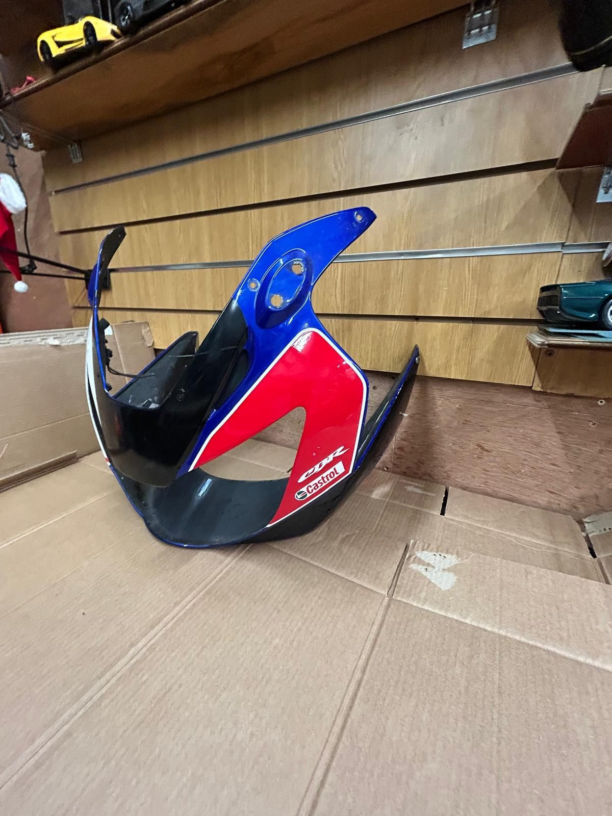 Honda CBR 900 Fireblade / CBR929RR Upper Cowl Comp | 64210-MCJA-0000