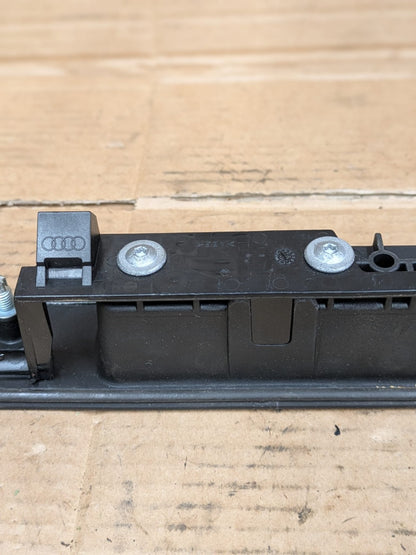 2011 Audi A3 S Line Boot Handle / Number Plate Light Trim | 8P48275743FZ
