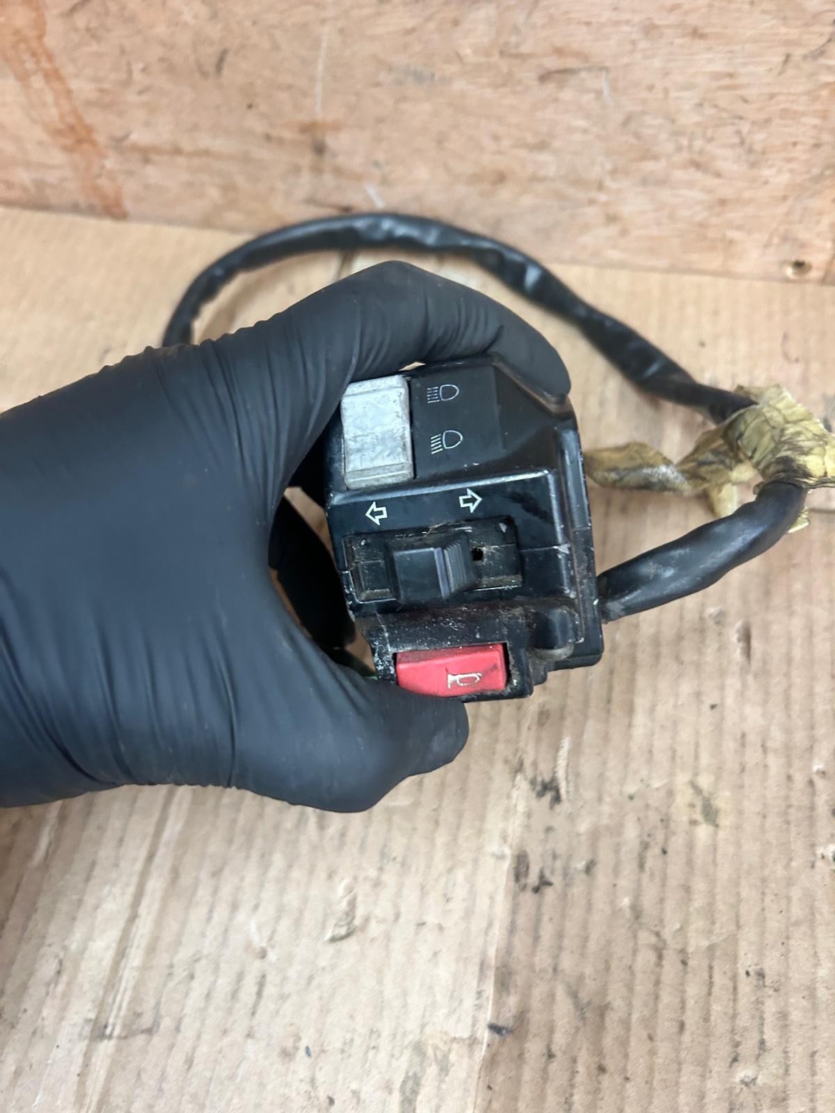 Yamaha Virago Left Side Handlebar Switch