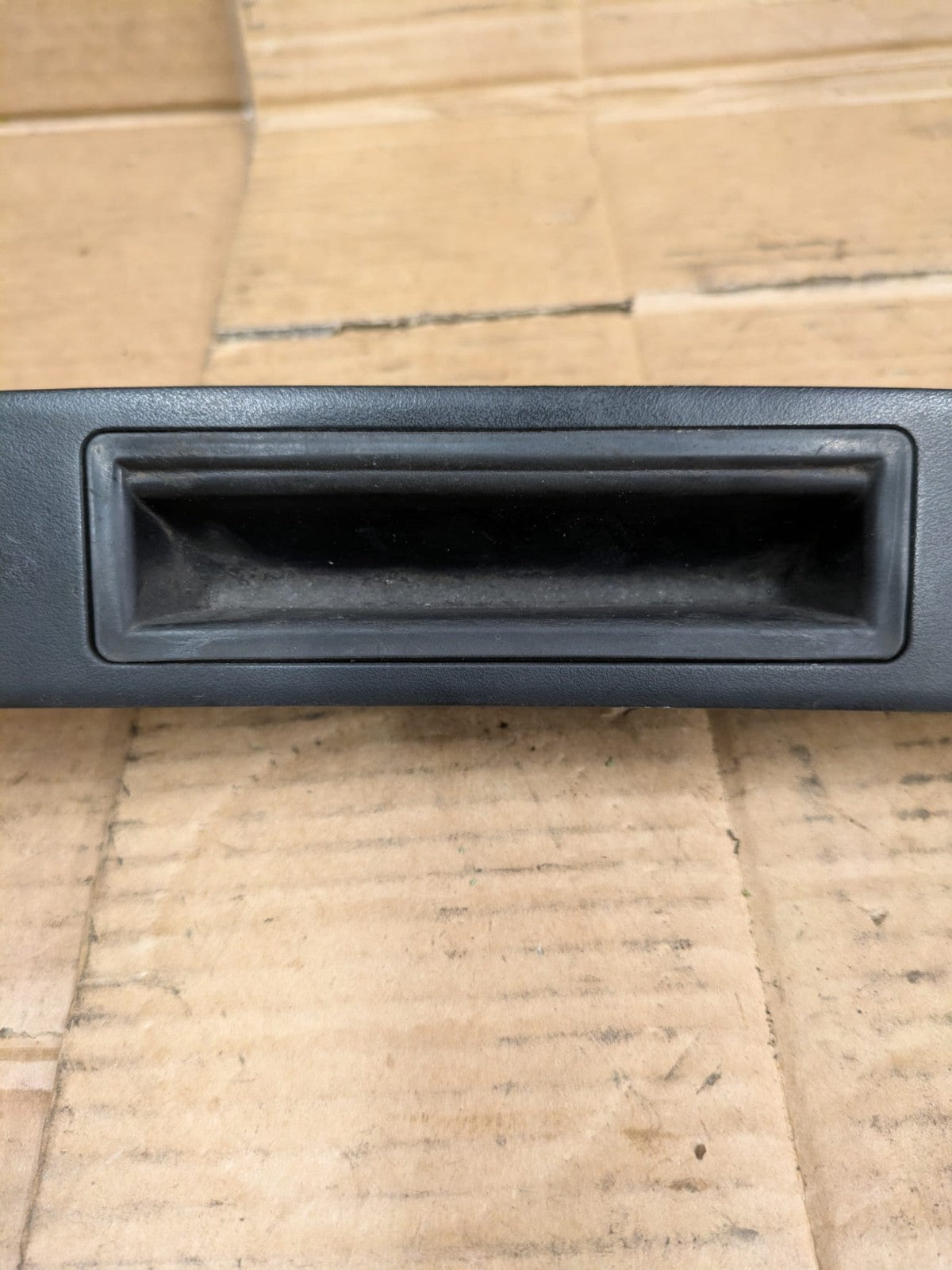 2011 Audi A3 S Line Boot Handle / Number Plate Light Trim | 8P48275743FZ