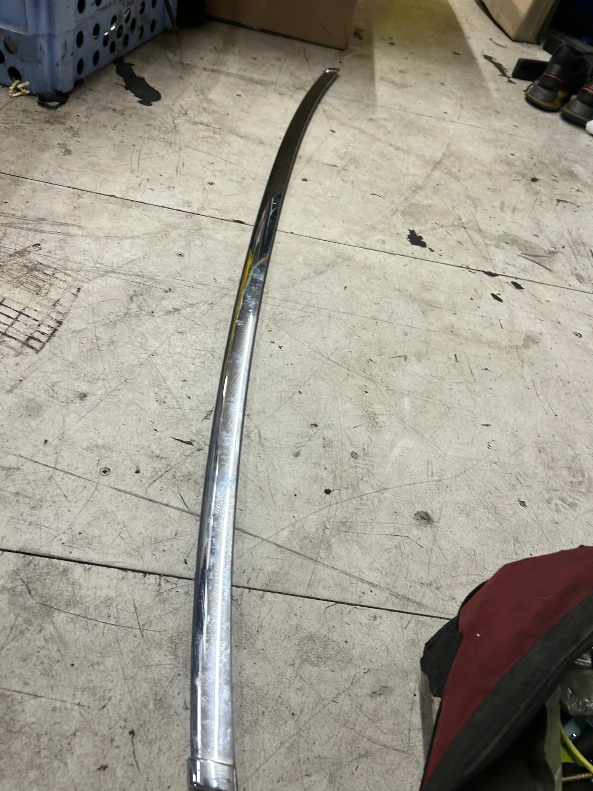 Genuine BMW 7 Series E38 Rear Bumper Center Trim Bar Moulding | 8125435