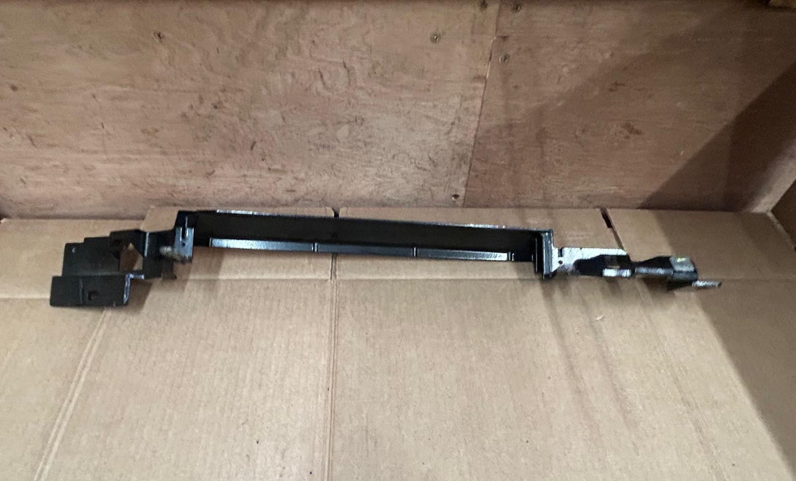 Genuine BMW 7 Series E38 Dashboard Bracket | 514581666439 725200218