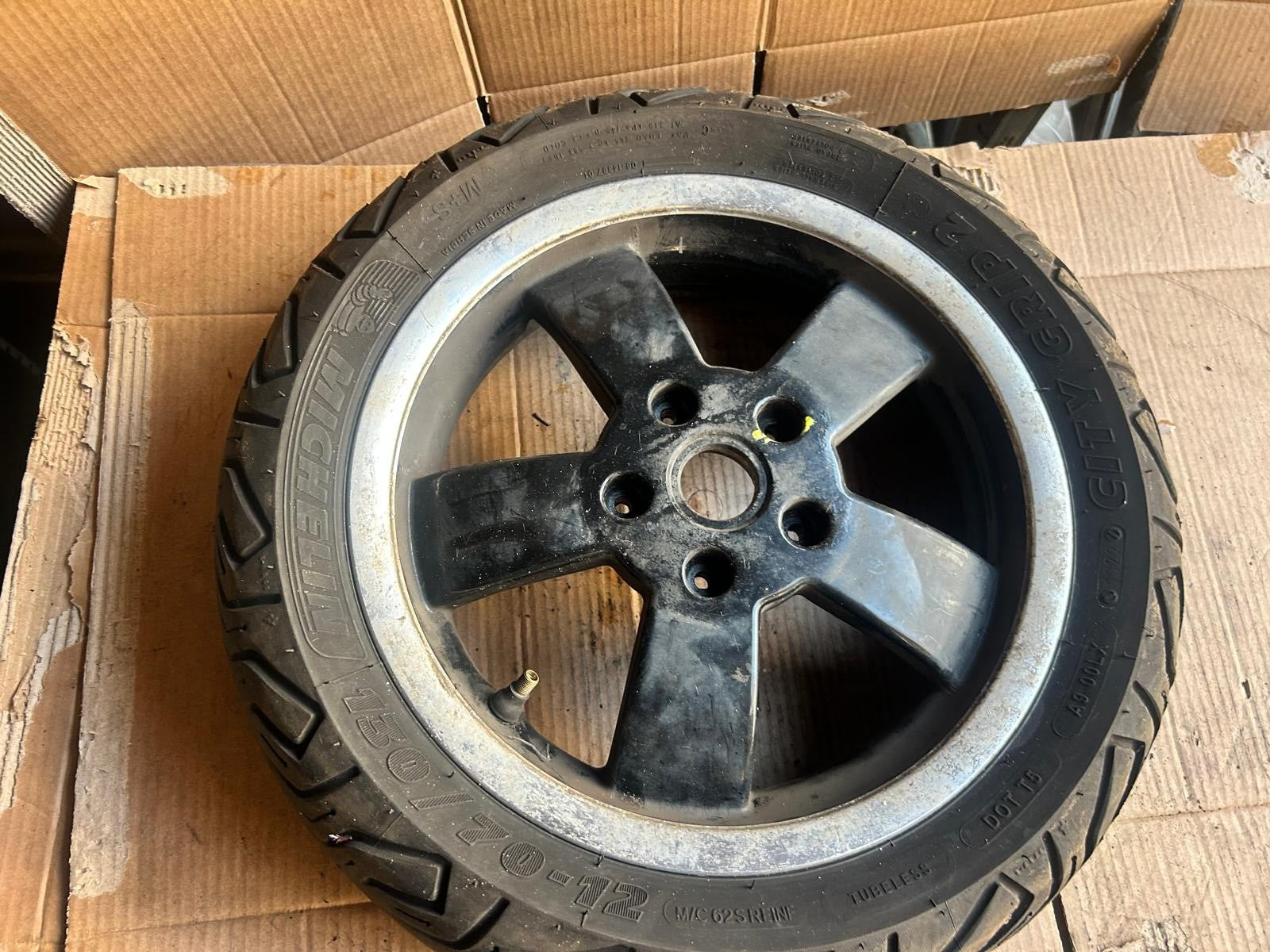 Vespa GTS Wheel