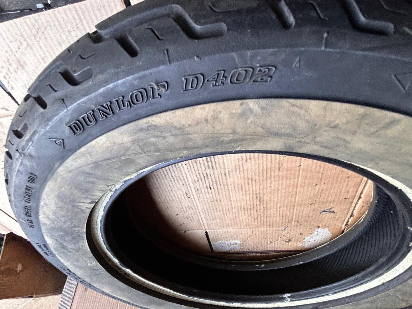 Dunlop D402 MT90B16 74H Harley Davidson Motorcycle Tyre