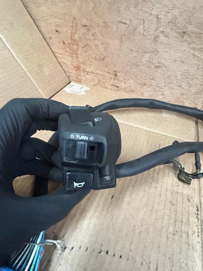Honda Left Side Handlebar Button Switch | HM-320B-T