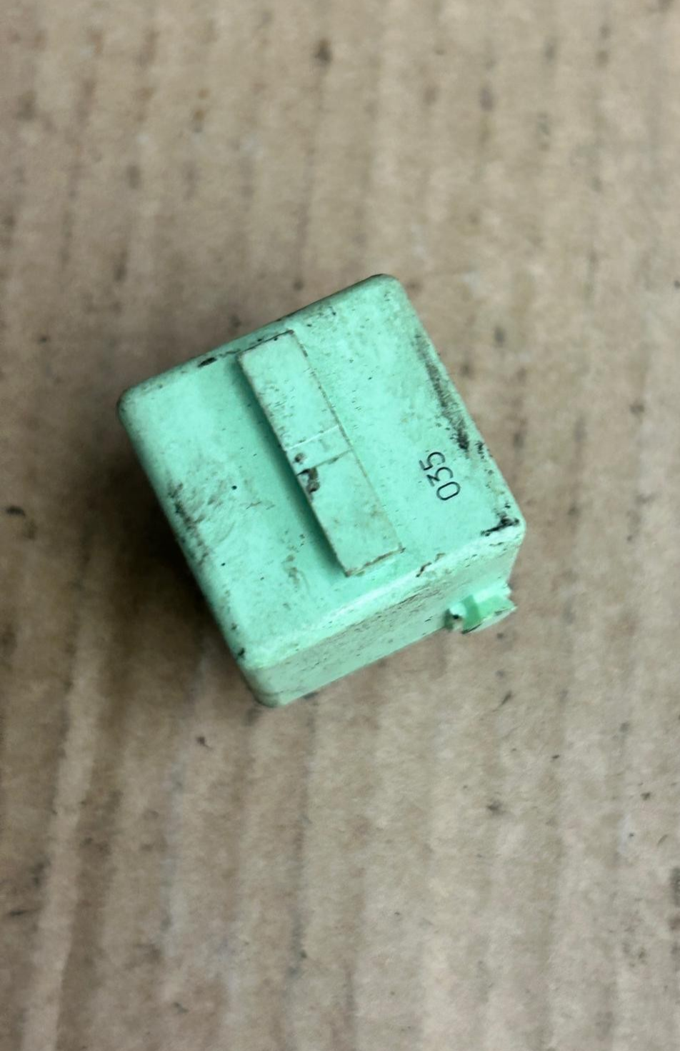 Genuine BMW 7 Series E38 Make Contact Relay Green | 61368366600