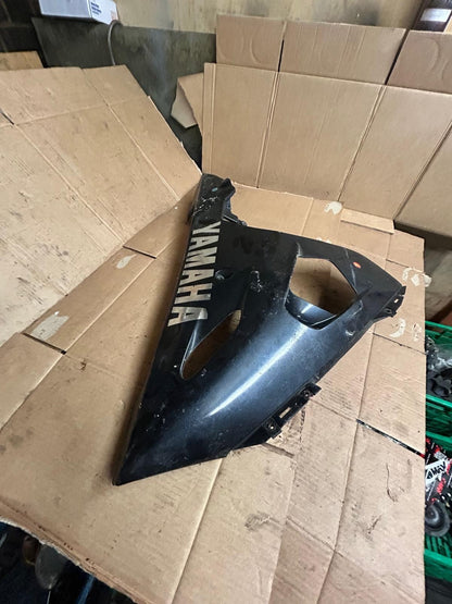 2003 - 2004 Yamaha R6 5SL Lower Right Side Belly Pan Fairing