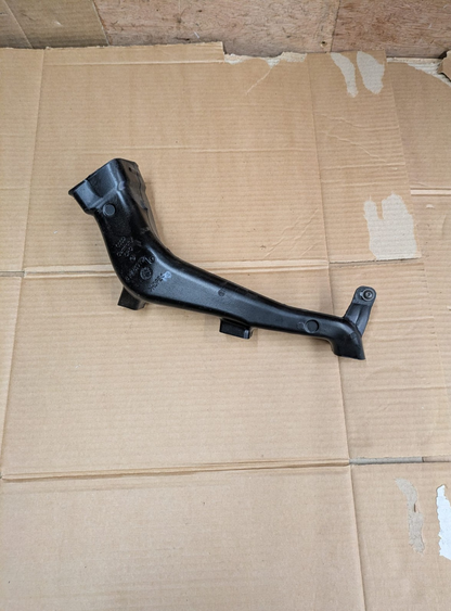 2011 Audi A3 S Line Driver Side Footwell Air Duct Vent | 8P2819152