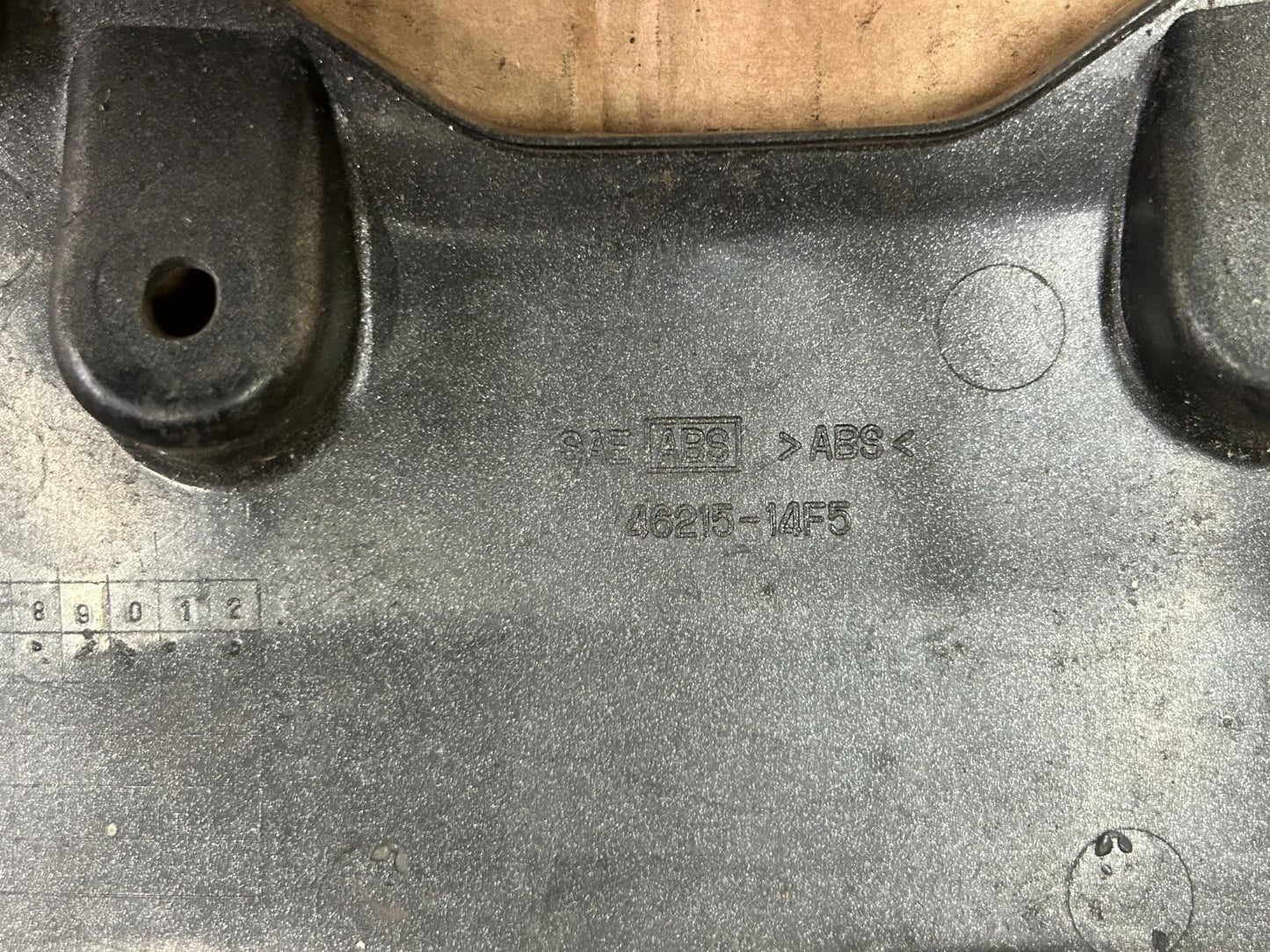 1998-1999 Suzuki AN250/400 Burgman Pillion Rider Front Handle Cover | 46215-14F5