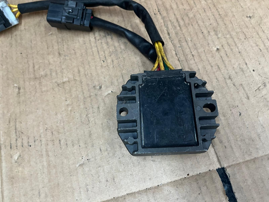 2005 - 2014 Piaggio Vespa LX 125 Touring Voltage Rectifier | SH640LA