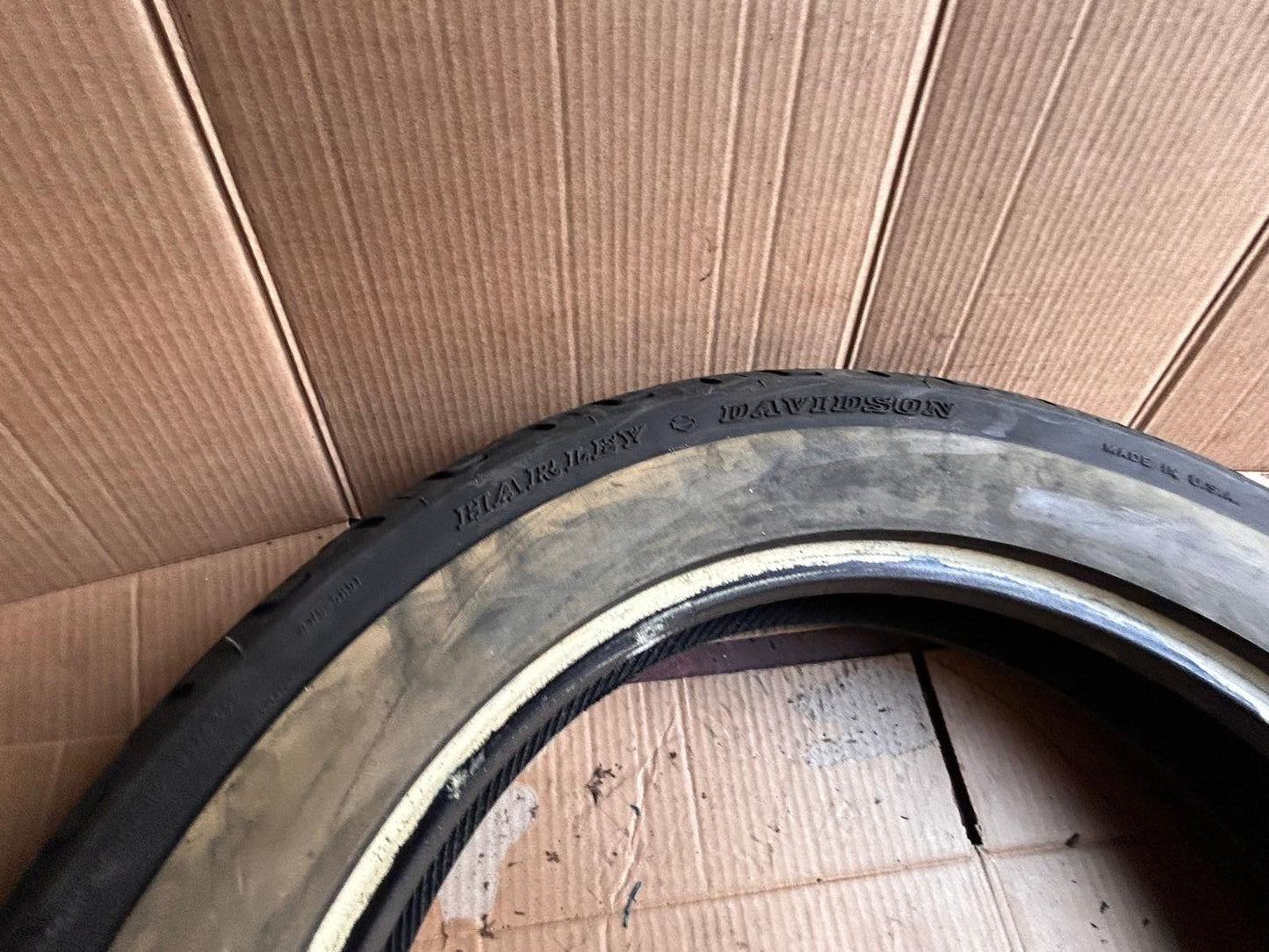 Dunlop D402 MT90B16 74H Harley Davidson Motorcycle Tyre