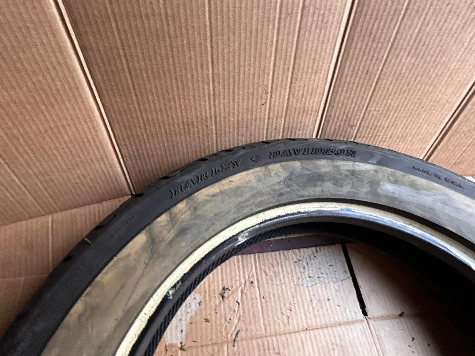 Dunlop D402 MT90B16 74H Harley Davidson Motorcycle Tyre