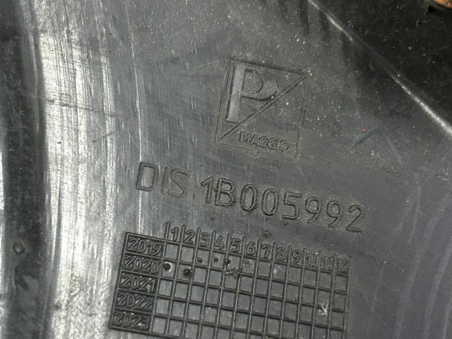 2024 Piaggio MP3 300 Right Side Mid Fairing Panel | 1B005992
