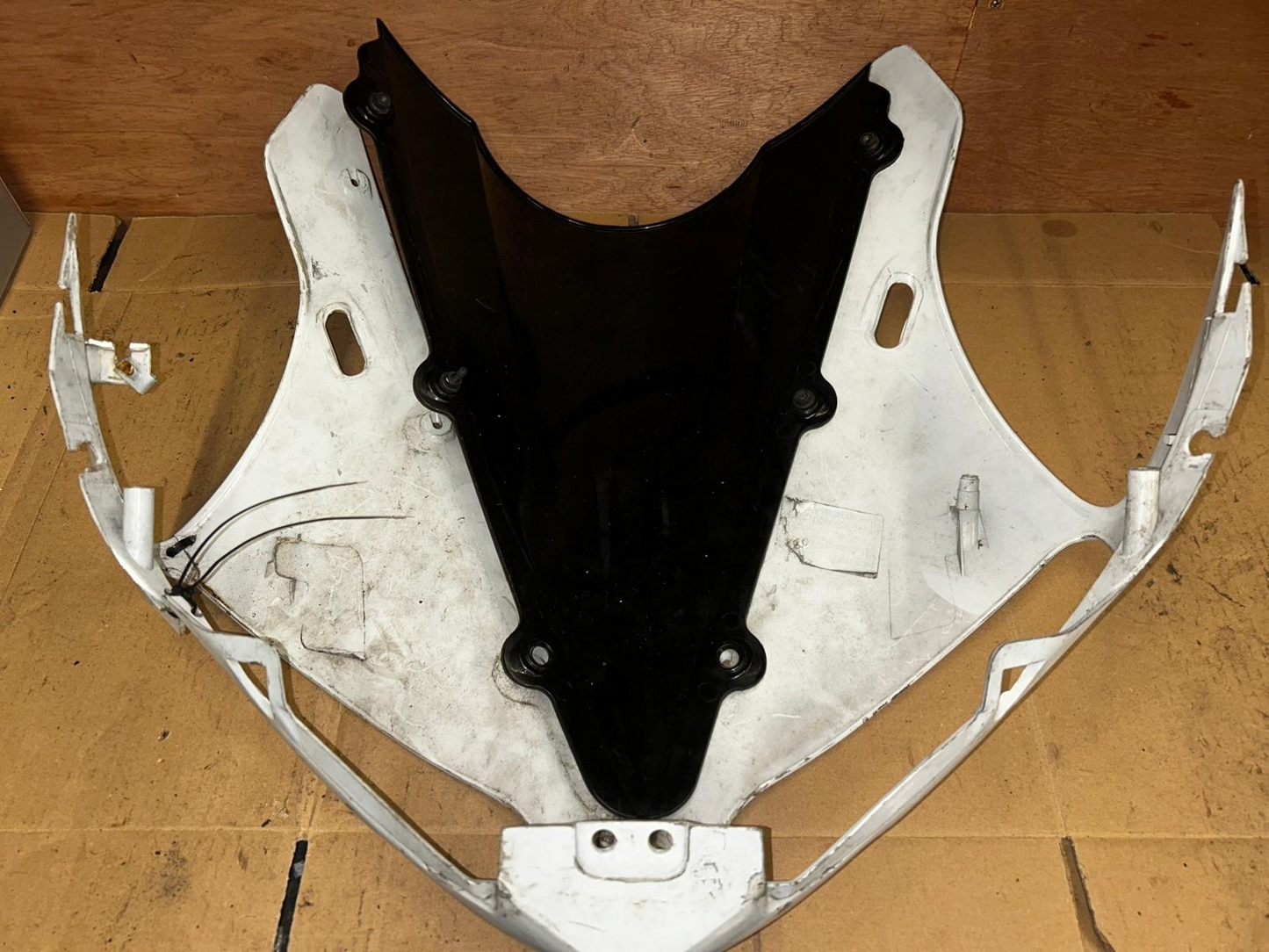2005 Yamaha R1 Front Nose Upper Fairing