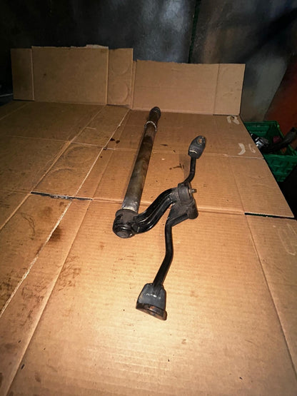 Piaggio MP3 125 / 250 Steering Stem Column with Control Arm