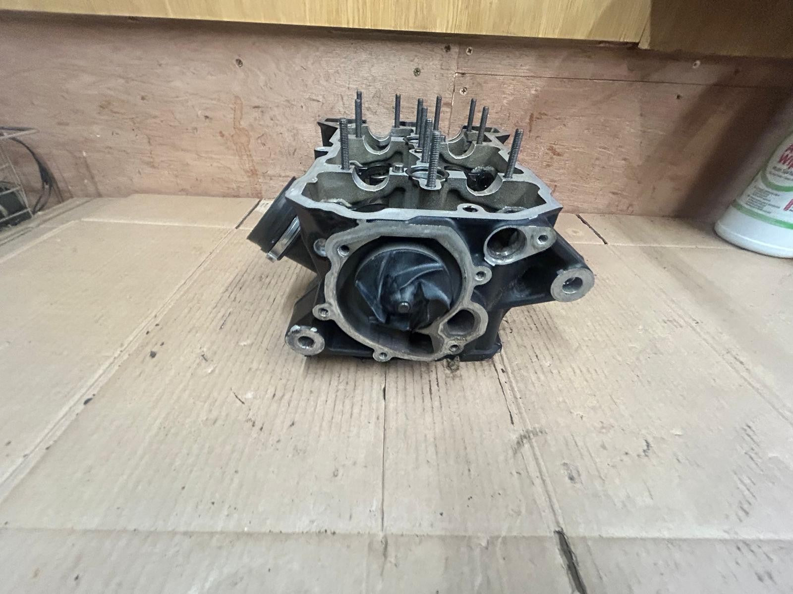 2009 BMW F800gs Engine Cylinder Head | 6613981