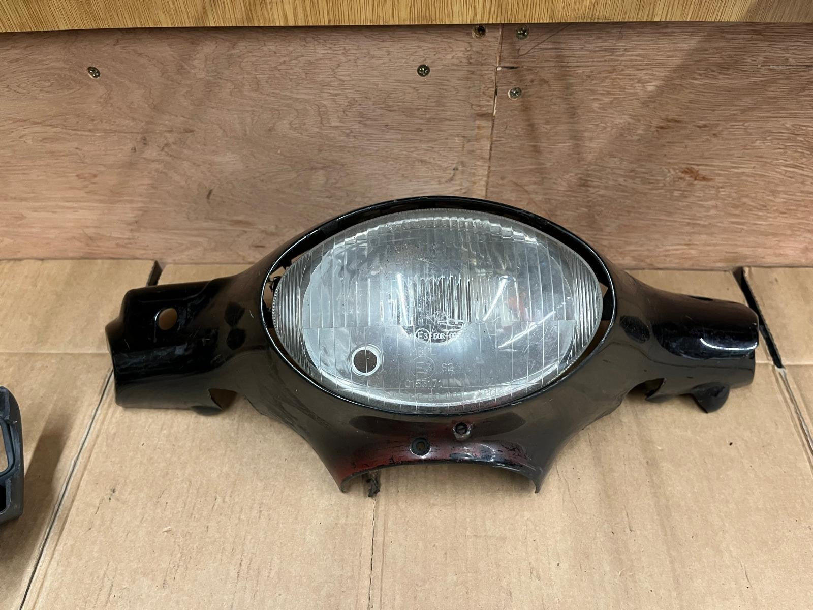 Vespa ET4 1999 Headlight & Cover | 0153171 | READ DESC