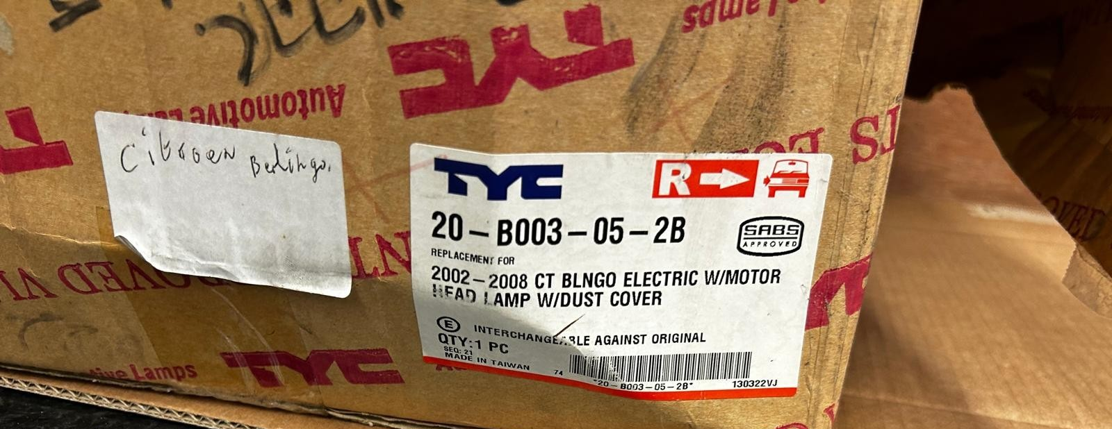 2002 - 2008 Citroen Berlingo Right Side Head Lamp | 20-B003-05-2B (Valeo 043781)