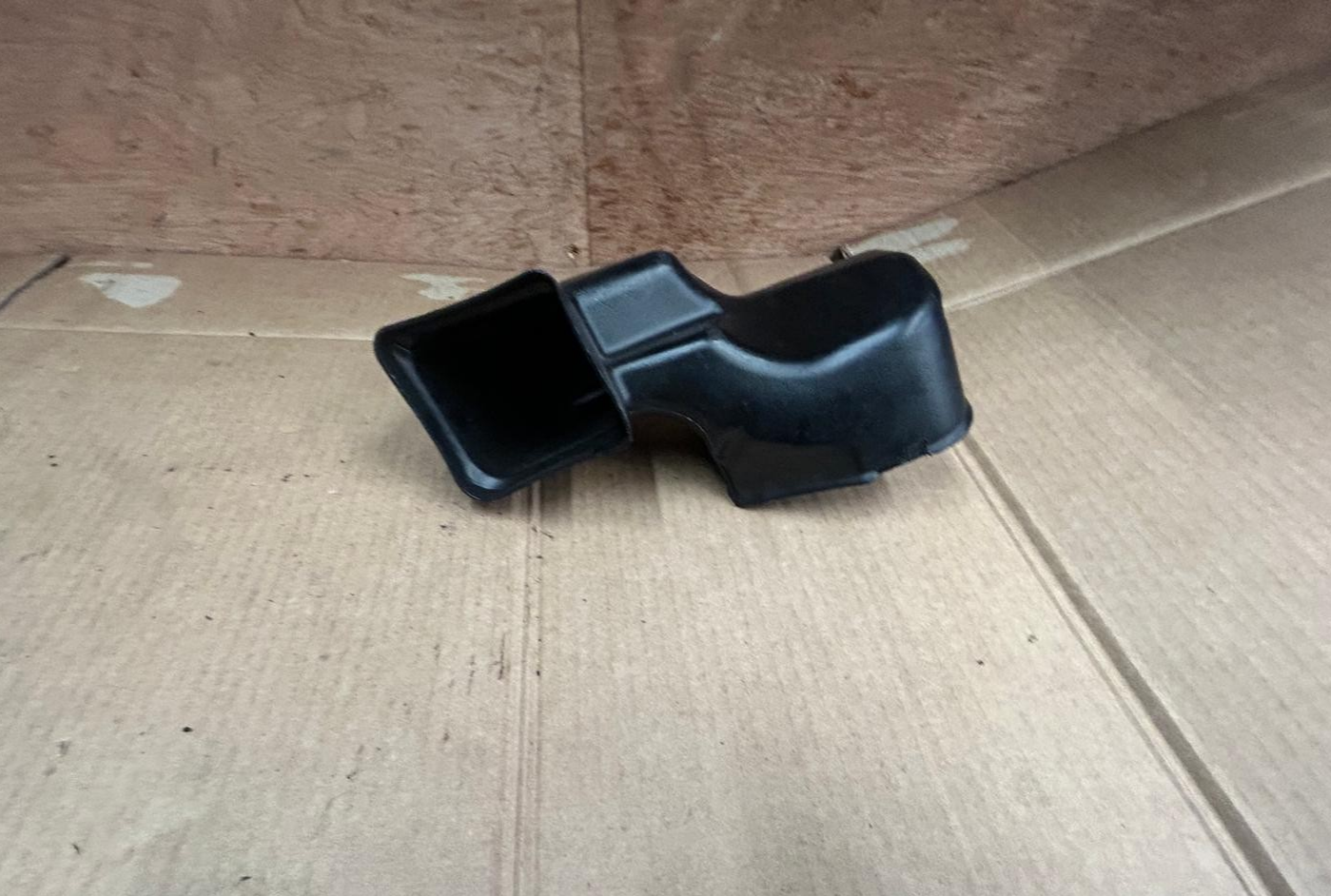 Genuine BMW 7 Series E38 Dashboard Air Vent Duct Channel Pipe | 8150445