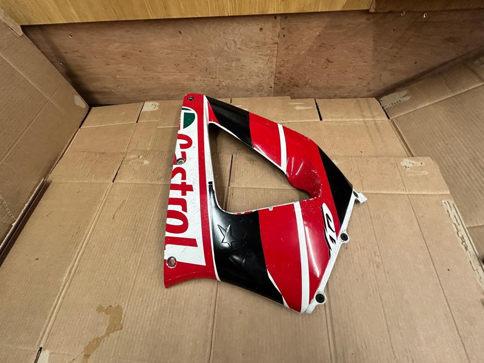 2000 - 2001 Honda CBR 929RR Fireblade Right Hand Side Centre Fairing Panel
