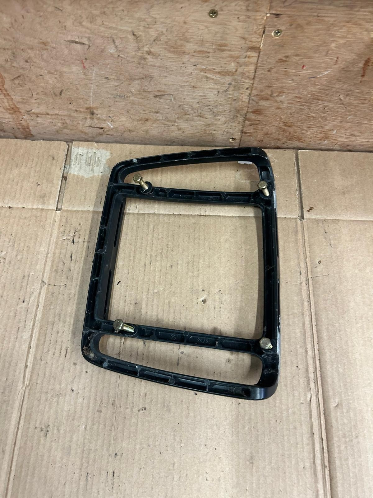 1885 - 1995 BMW K75s Luggage Rack | 23000679