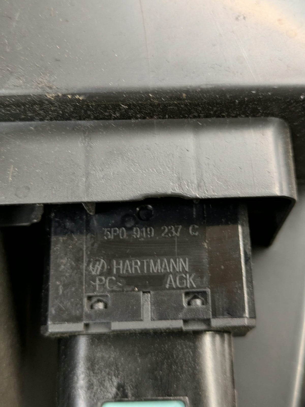 2011 Audi A3 S Line Glovebox | 8P2857035B