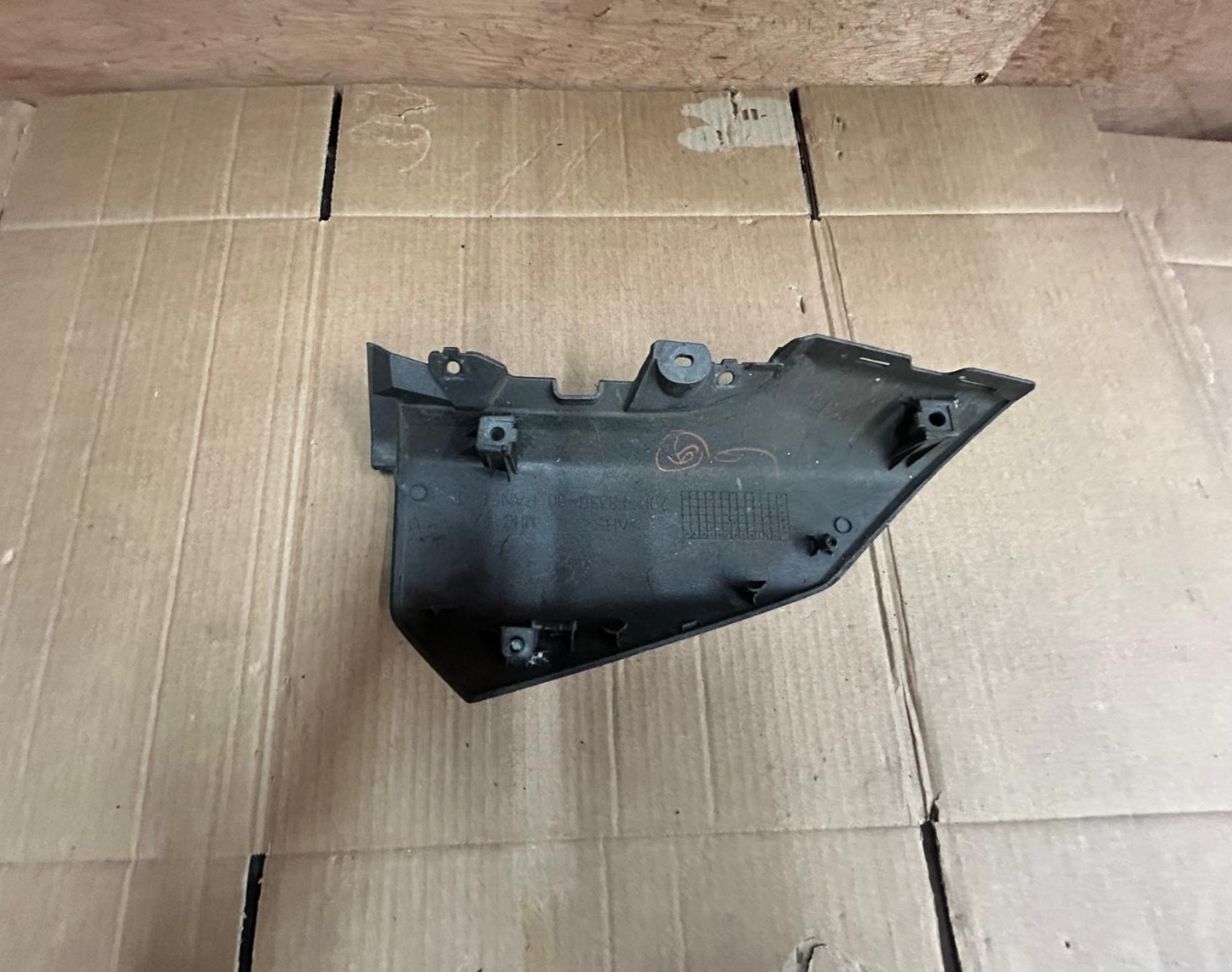 2019 - 2020 Yamaha GPD125 Aocito / Nmax 125 Leg Shield Cover | 2DP-F835U-00